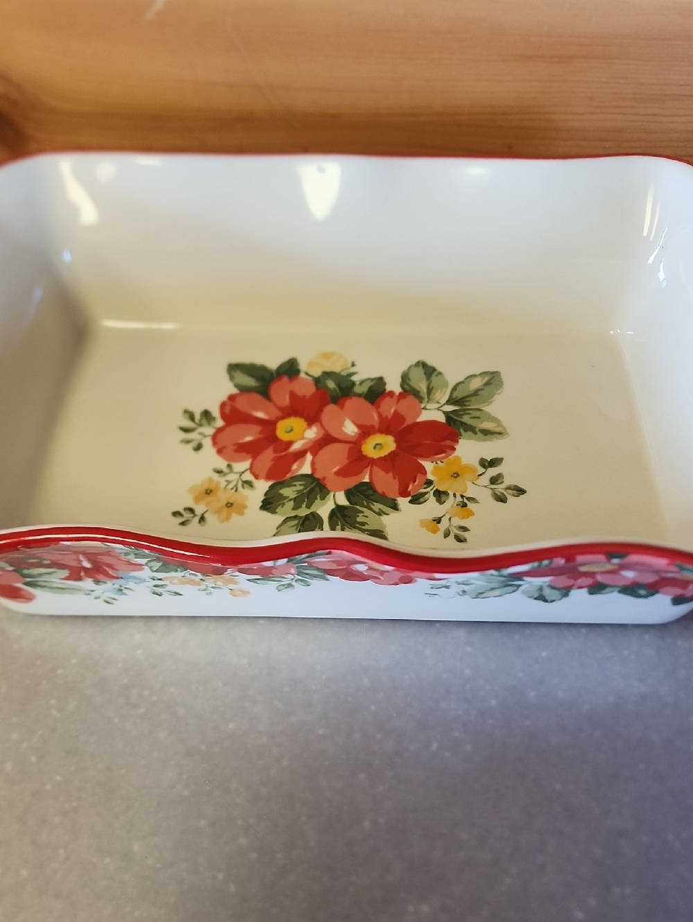 The Pioneer Woman Floral Ceramic Baking Dish with Red Trim. - Picture 11 of 12